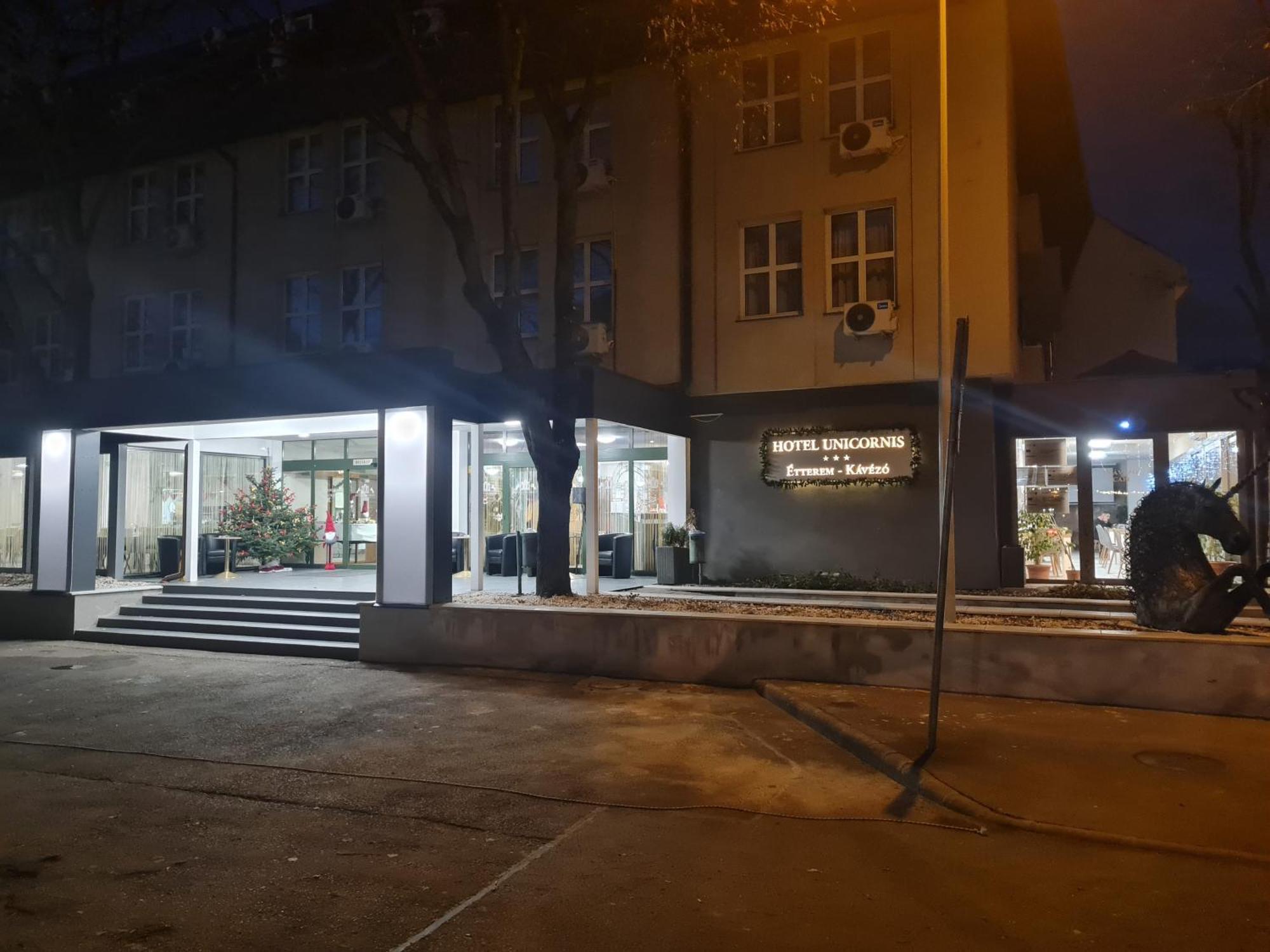 Hotel Unicornis Έγκερ Εξωτερικό φωτογραφία
