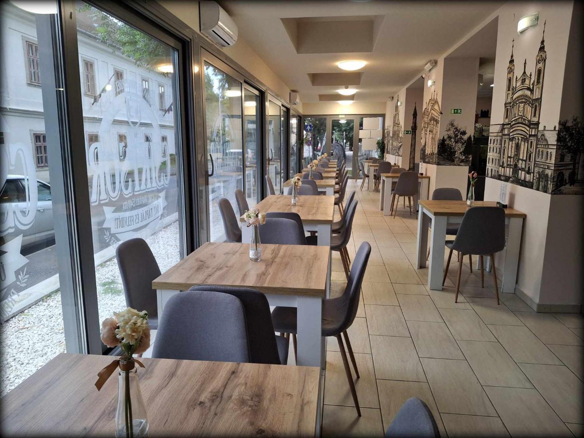 Hotel Unicornis Έγκερ Εξωτερικό φωτογραφία