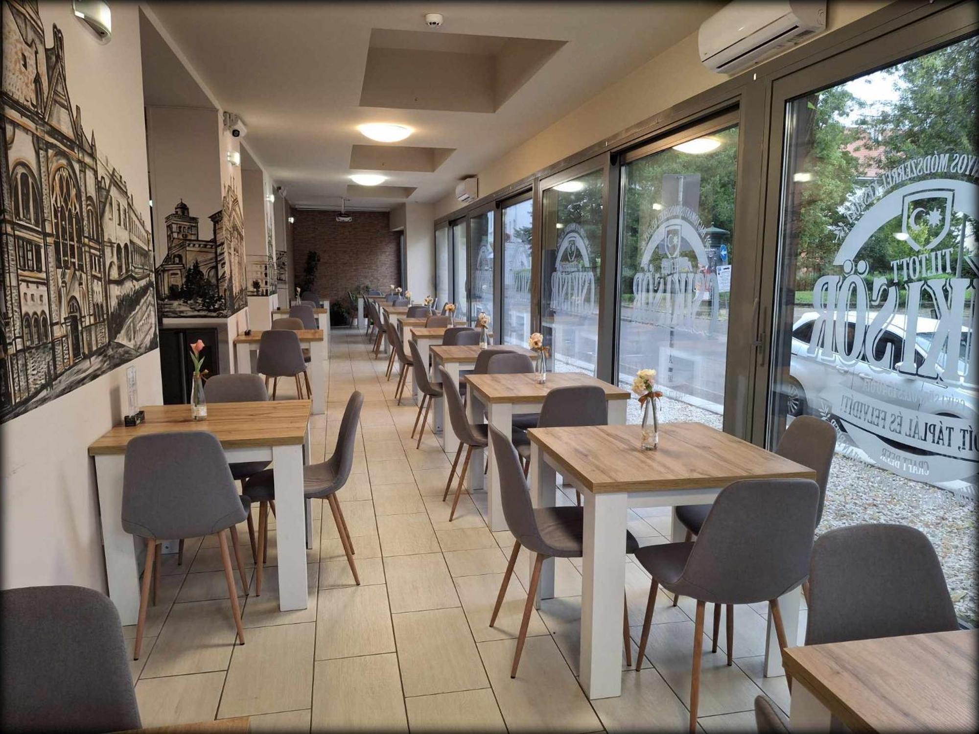 Hotel Unicornis Έγκερ Εξωτερικό φωτογραφία