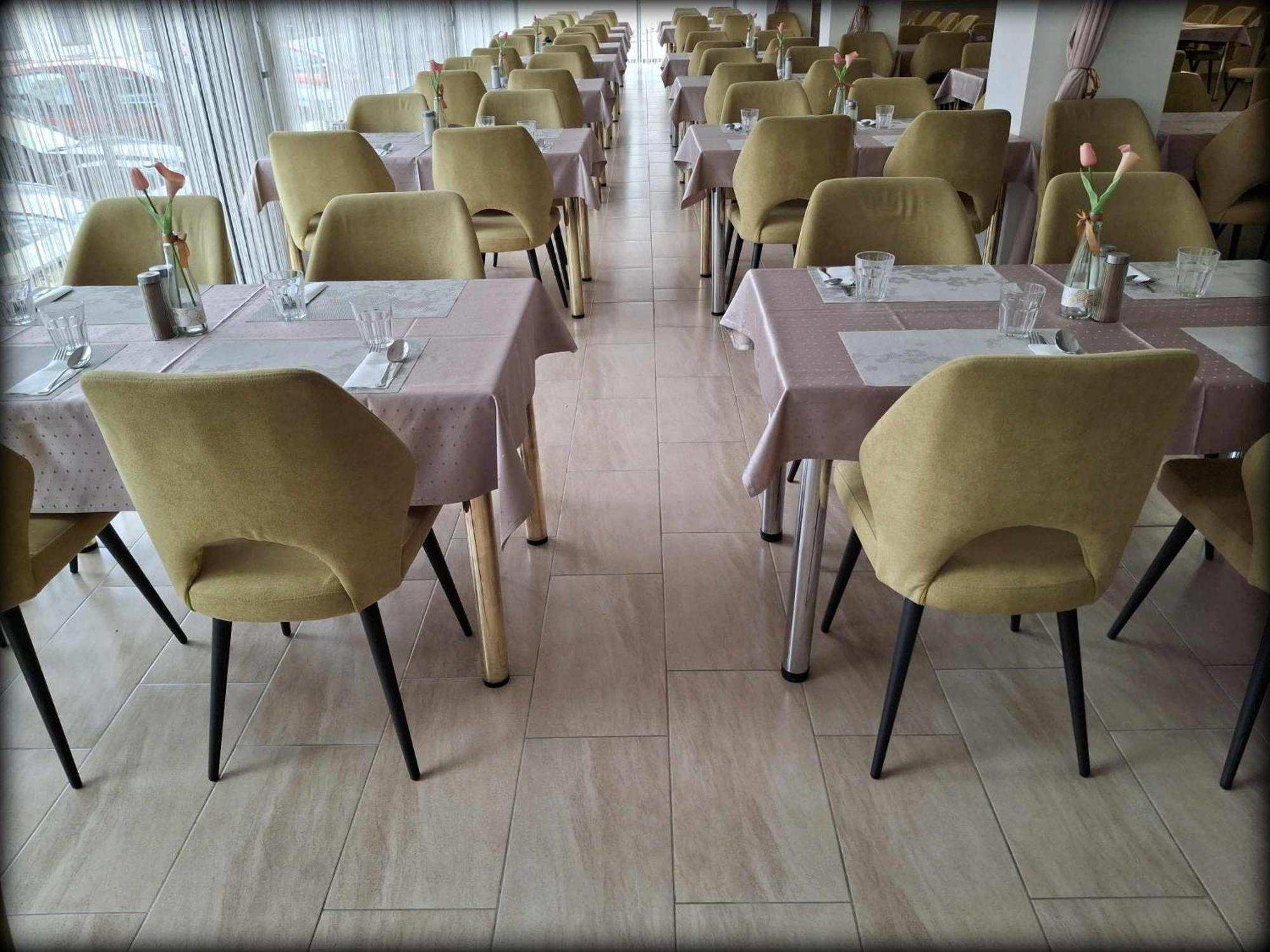 Hotel Unicornis Έγκερ Εξωτερικό φωτογραφία