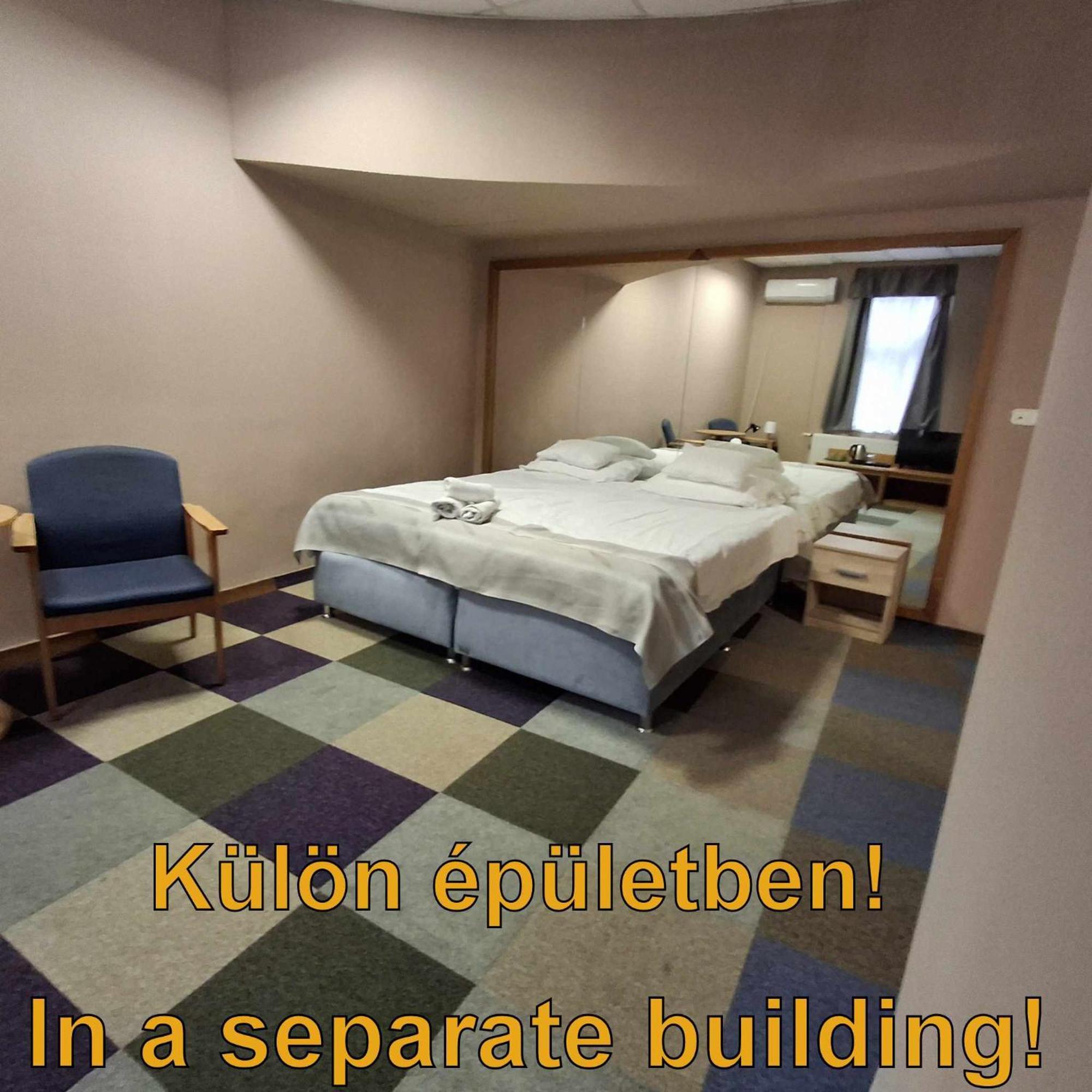 Hotel Unicornis Έγκερ Εξωτερικό φωτογραφία