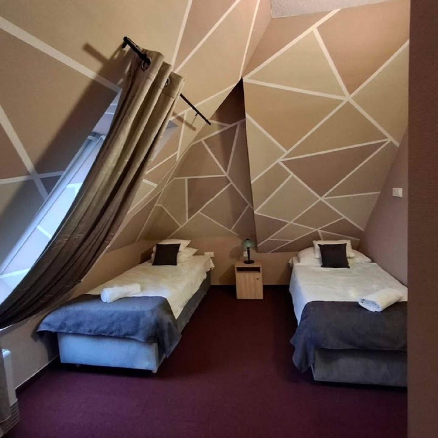 Hotel Unicornis Έγκερ Εξωτερικό φωτογραφία